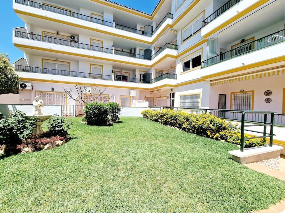 Butibamba Beach Apartment La Cala De Mijas Exterior photo